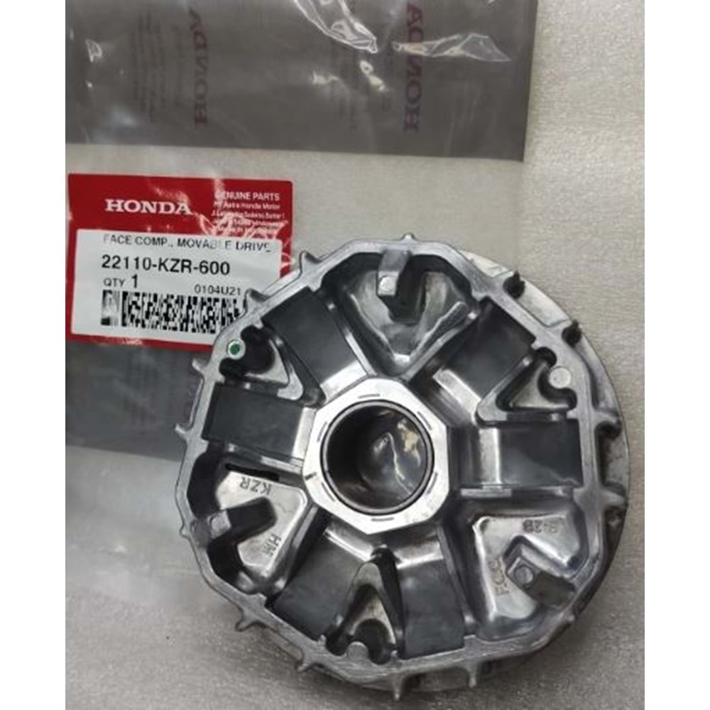 HONDA PCX 125 13-17 ÖN VARYATÖR OYNAR YANAK 22110-KZR-601