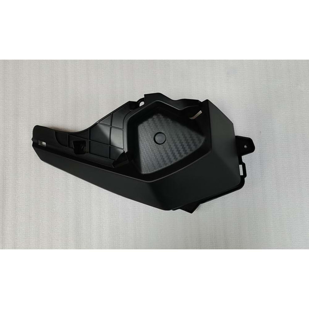 SYM ADX 125 ABS E5 ÖN SAĞ KAPAK 64308-ZHA-000