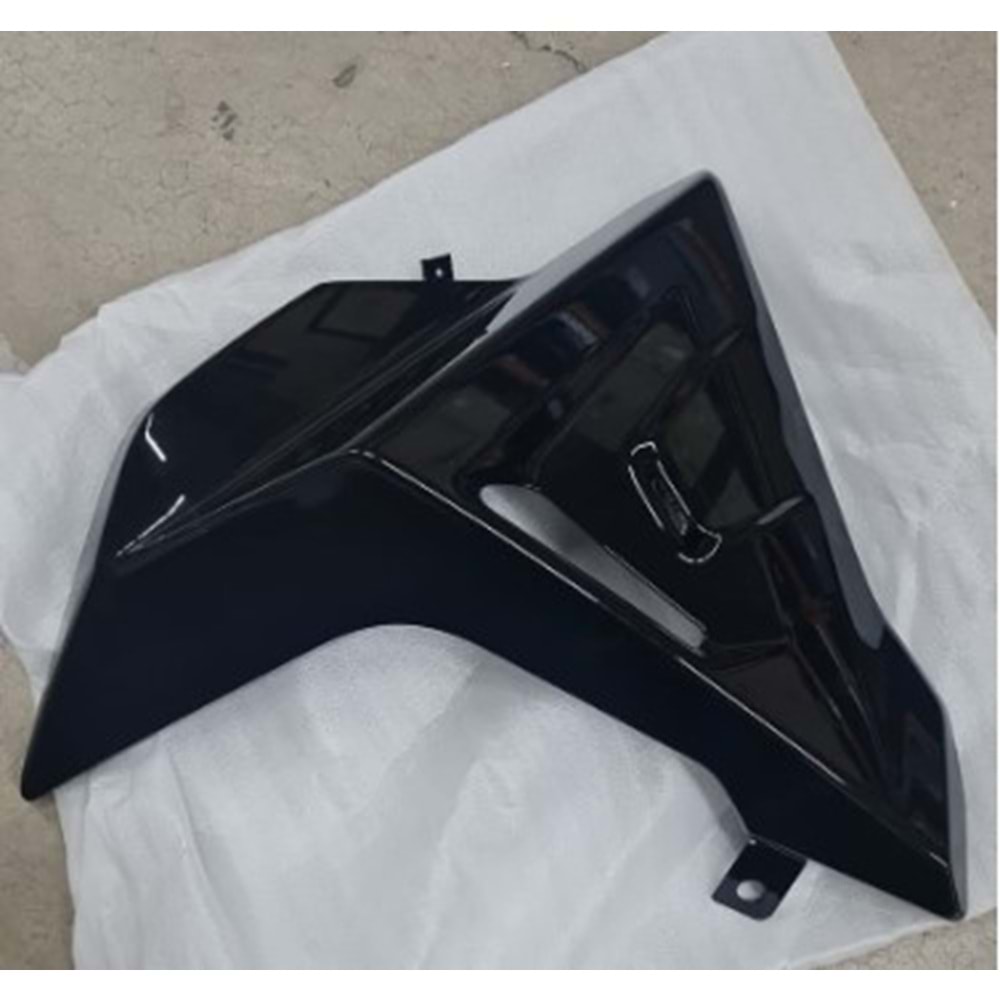 SYM NH T 200 ÖN SAĞ SİYAH PANEL 64301-NH1-000-K