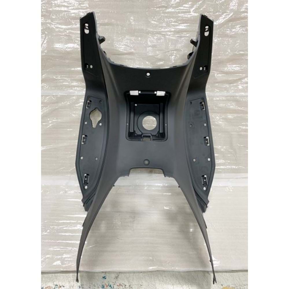 SYM JOYMAX Z PLUS 250 AYAK BASMA TABAN PANEL 64310-L9M-008