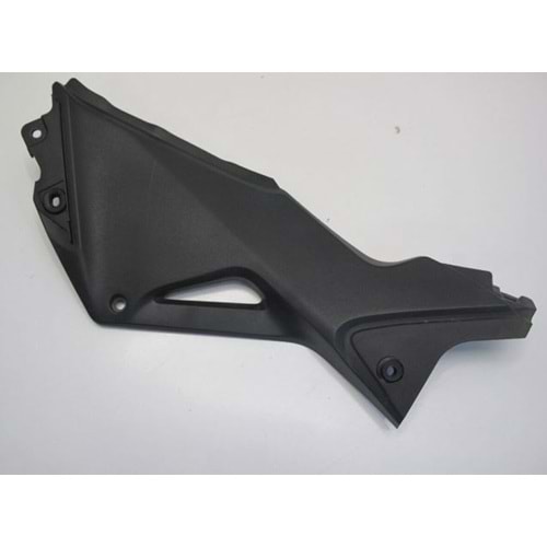 HONDA CBR 125 11-16 SAĞ YAN KAPAK 83510-KPP-T00