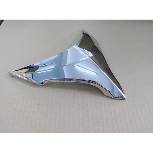 SYM VS 125 VS 150 ÖN PANEL ORTA KAPAK 64302-VS1-000