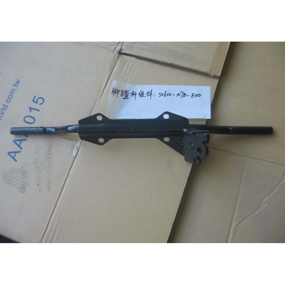 SYM XS 125 ÖN BASAMAK DEMİRİ 50610-N7B-E00