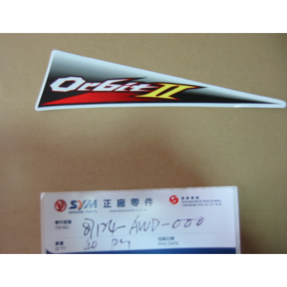 SYM ORBİT 2 125 ÖN STİCKER SOL 87124-AWD-000