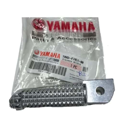 YAMAHA YZF R25-MT25 ÖN BASAMAK SAĞ ORJİNAL 2015-2021 1WD-F7461-00