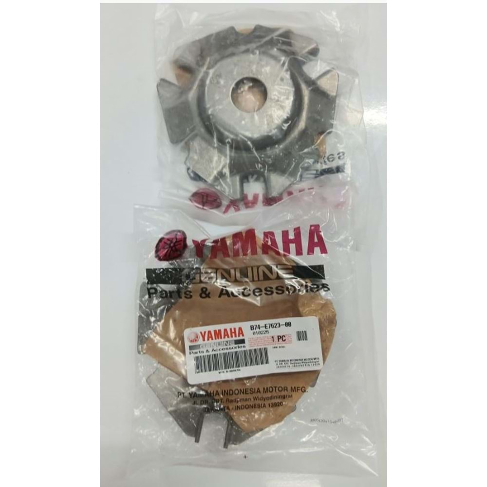 Yamaha X-max 250, X-max 300 Ön Varyatör Tahrik Baga Tutucu Sacı Orjinal 2018-2023 B74-E7623-00