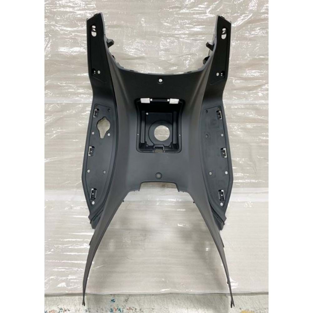 SYM JOYMAX Z PLUS 250 AYAK BASMA TABAN PANEL 64310-L9M-008